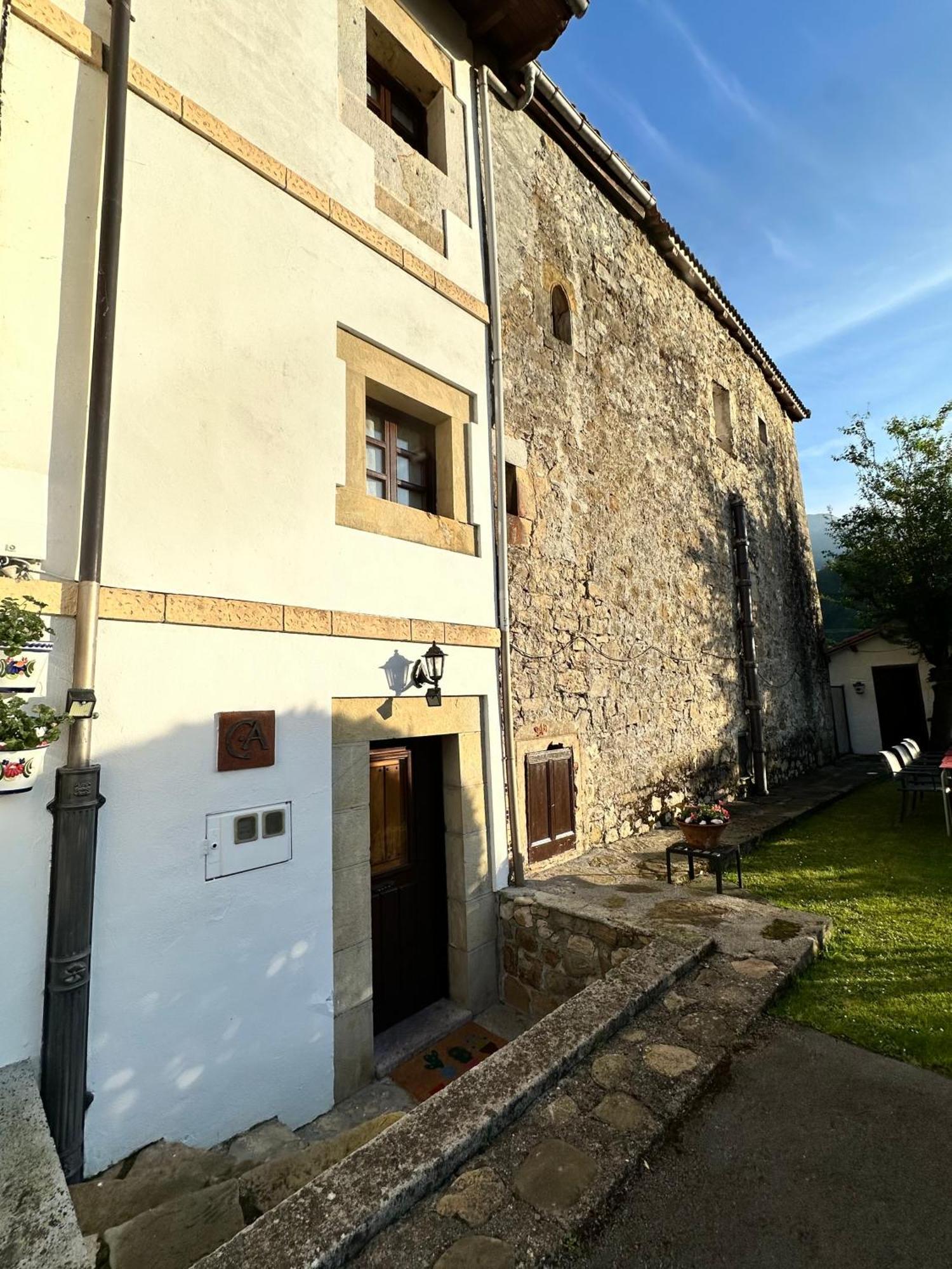 Casa Rural El Torrejon Guest House Arenas De Cabrales Exterior foto